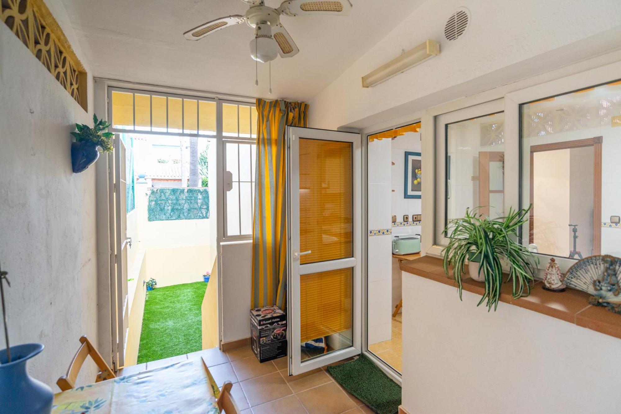 Villa Valentina - Renovated On Los Alamos Beach Torremolinos Zewnętrze zdjęcie