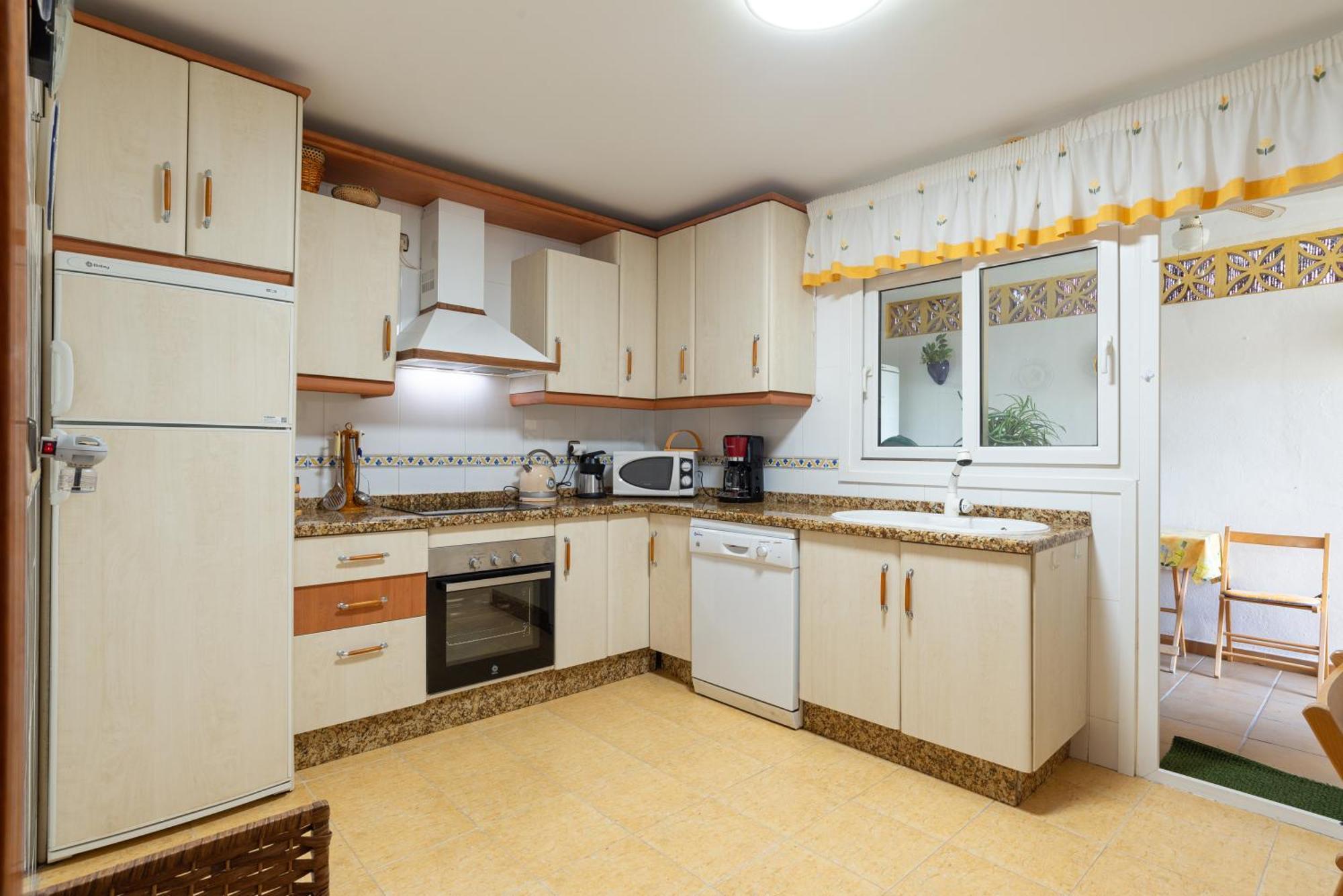 Villa Valentina - Renovated On Los Alamos Beach Torremolinos Zewnętrze zdjęcie