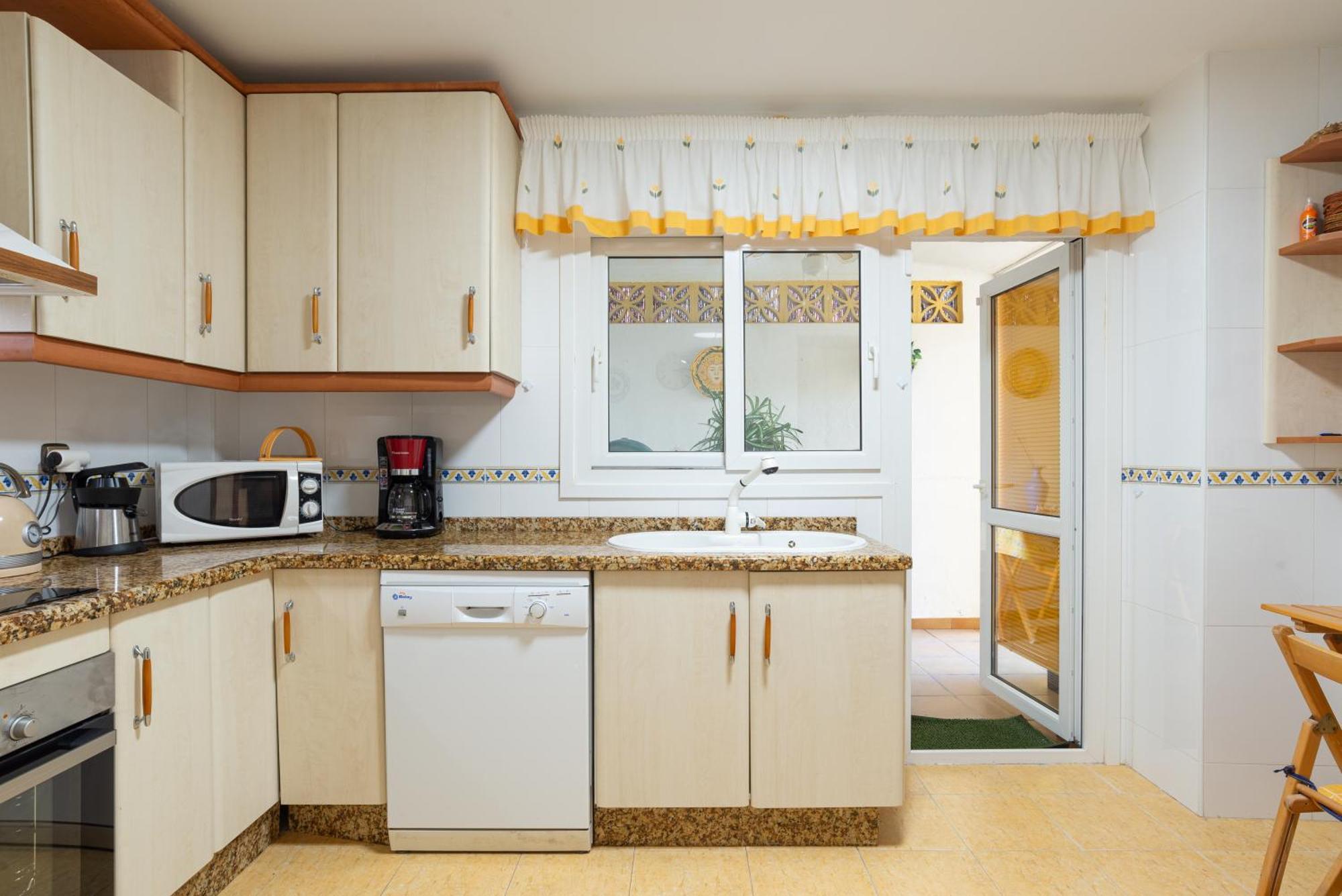 Villa Valentina - Renovated On Los Alamos Beach Torremolinos Zewnętrze zdjęcie