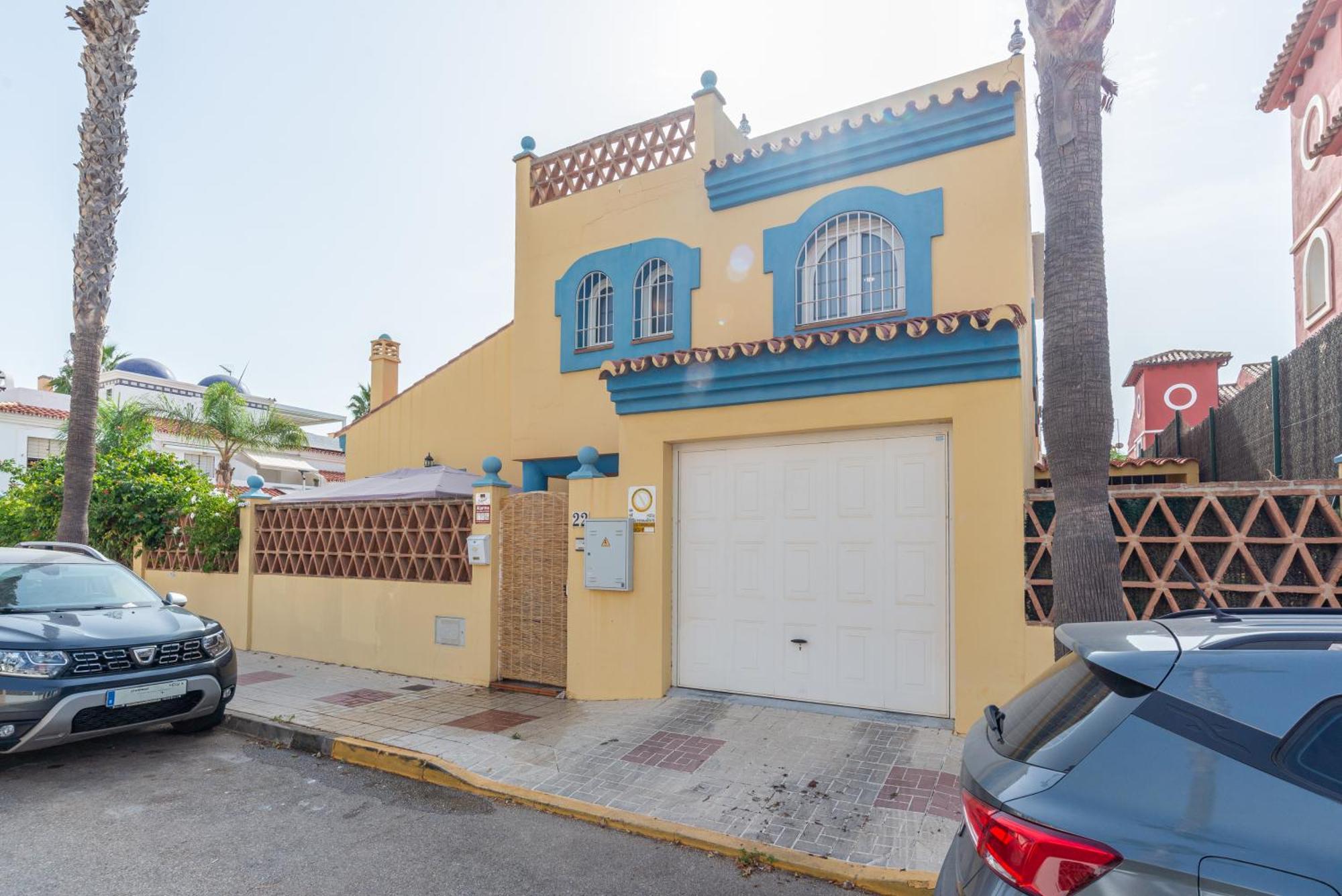 Villa Valentina - Renovated On Los Alamos Beach Torremolinos Zewnętrze zdjęcie
