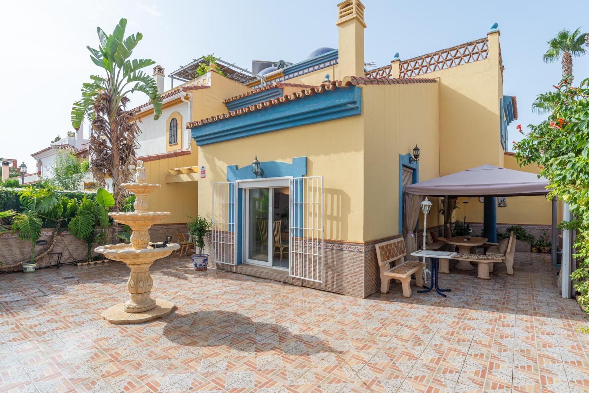 Villa Valentina - Renovated On Los Alamos Beach Torremolinos Zewnętrze zdjęcie