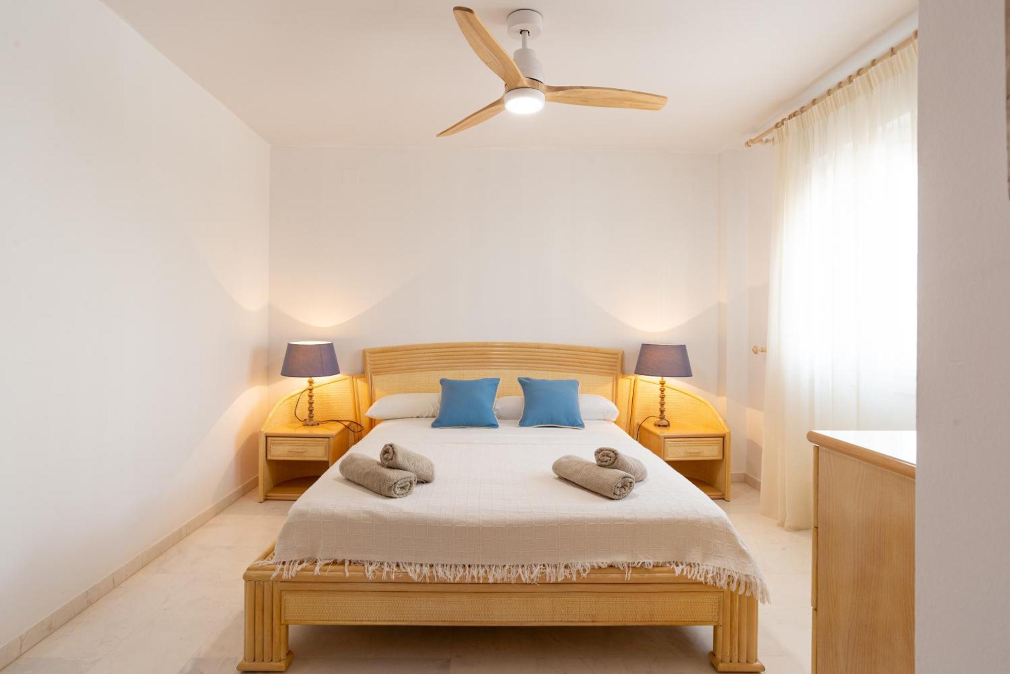 Villa Valentina - Renovated On Los Alamos Beach Torremolinos Zewnętrze zdjęcie
